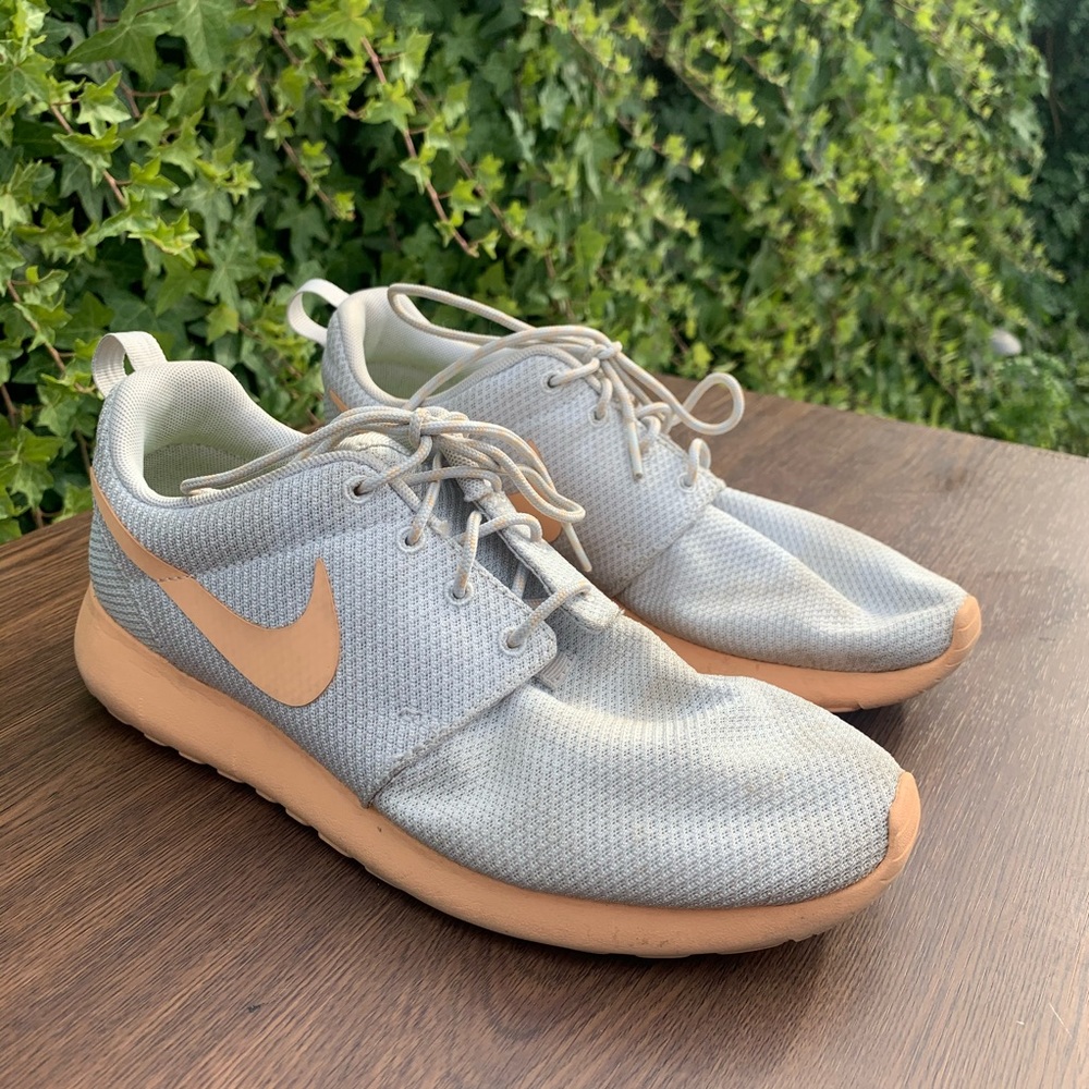 Nike Roshes